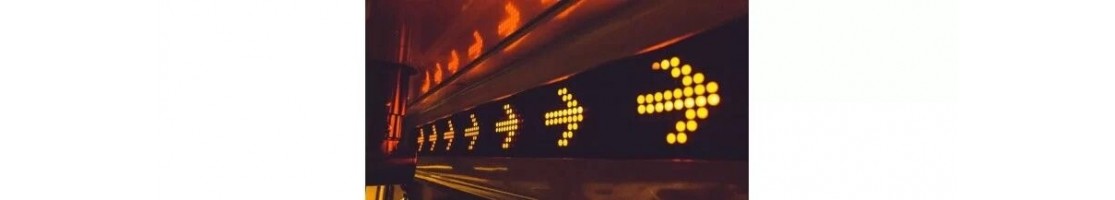 SYNETECH Elektronisches Zubehör - Interaktive Displays und Schilder